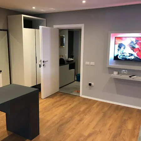 The Four Elements Aparthotel *